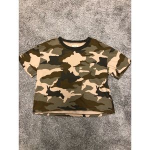 Madewell Easy Crop Tee in Cottontail Camo 💚🤎